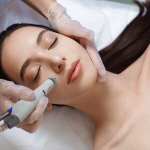 Best HydraFacial clinic in Lahore